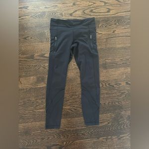 Black Lululemon leggings (size 6)